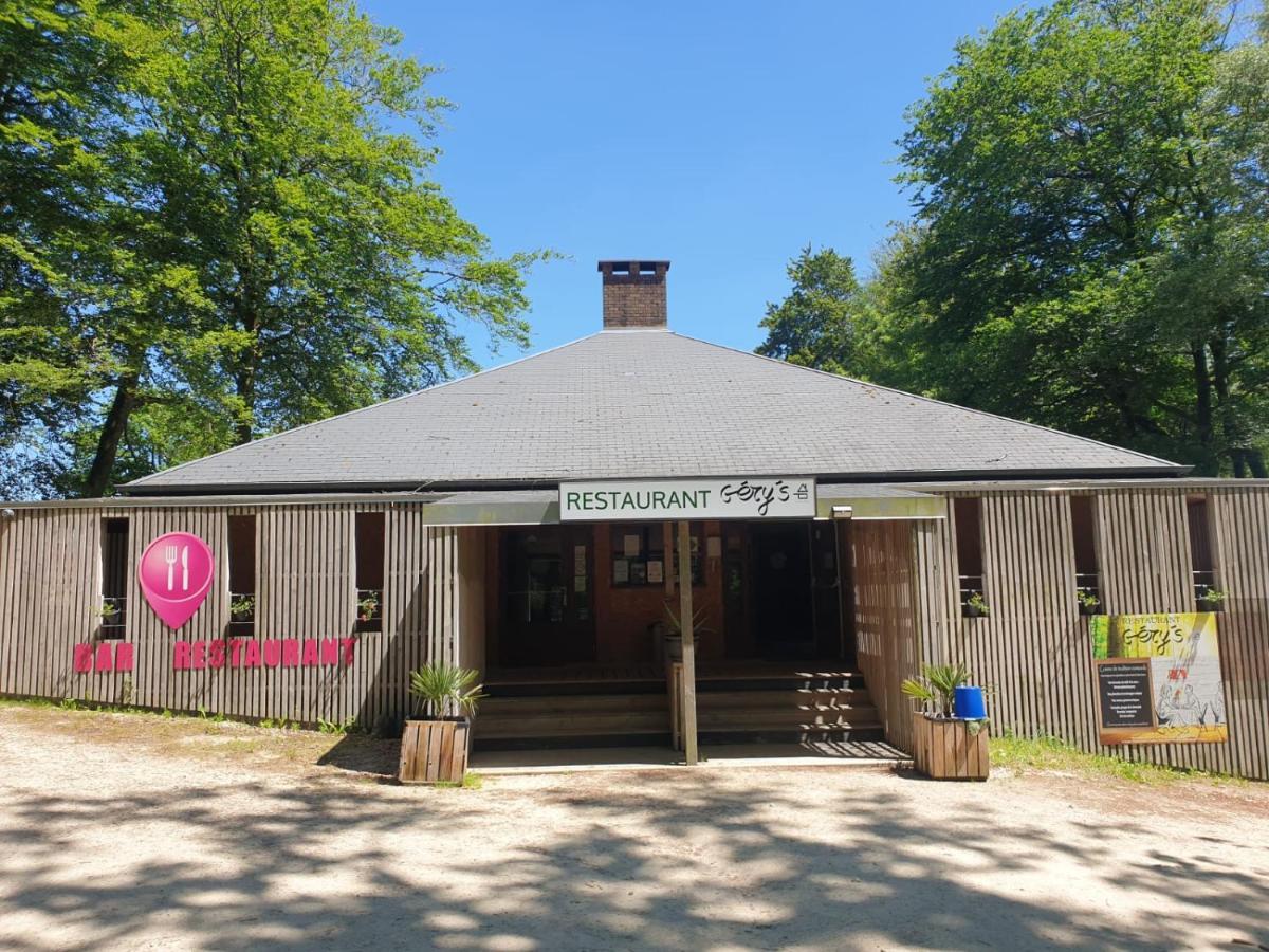 L'Etape En Foret Saint-Sever-Calvados Luaran gambar